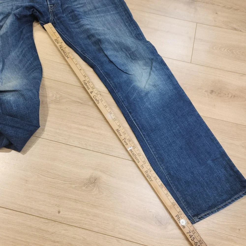 Levis 501 Jeans Mens 34x32 Blue Med Wash Button Fly Straight Denim Casual